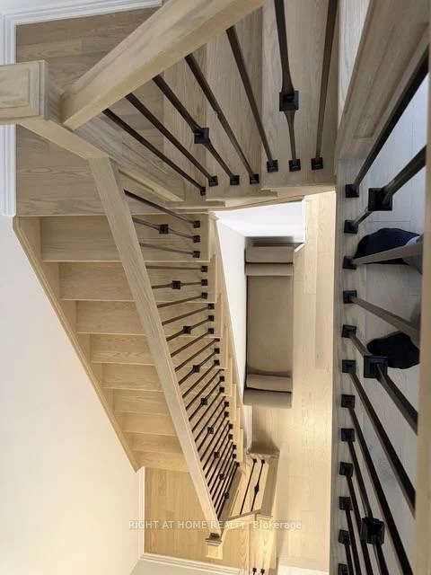 1187, Dartmouth, 1010 - JM Joshua Meadows, Oakville