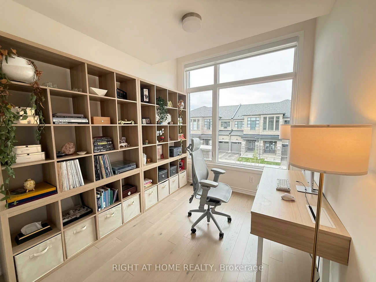 1187, Dartmouth, 1010 - JM Joshua Meadows, Oakville
