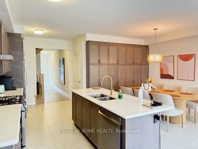 1187, Dartmouth, 1010 - JM Joshua Meadows, Oakville