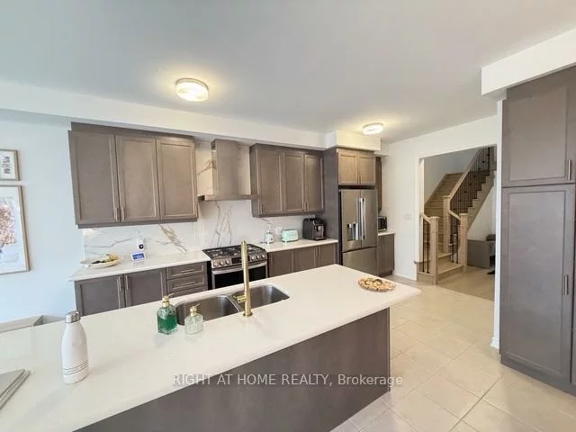 1187, Dartmouth, 1010 - JM Joshua Meadows, Oakville