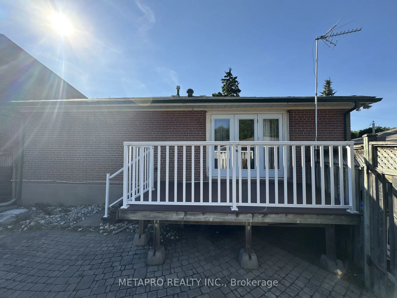 1294, Pinegrove, 1020 - WO West, Oakville