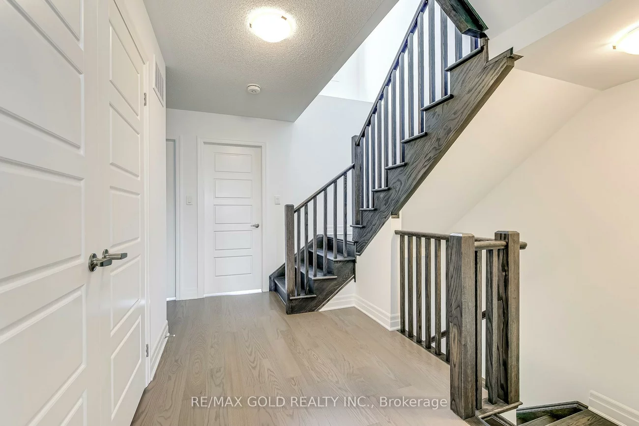 3018, John McKay, 1010 - JM Joshua Meadows, Oakville