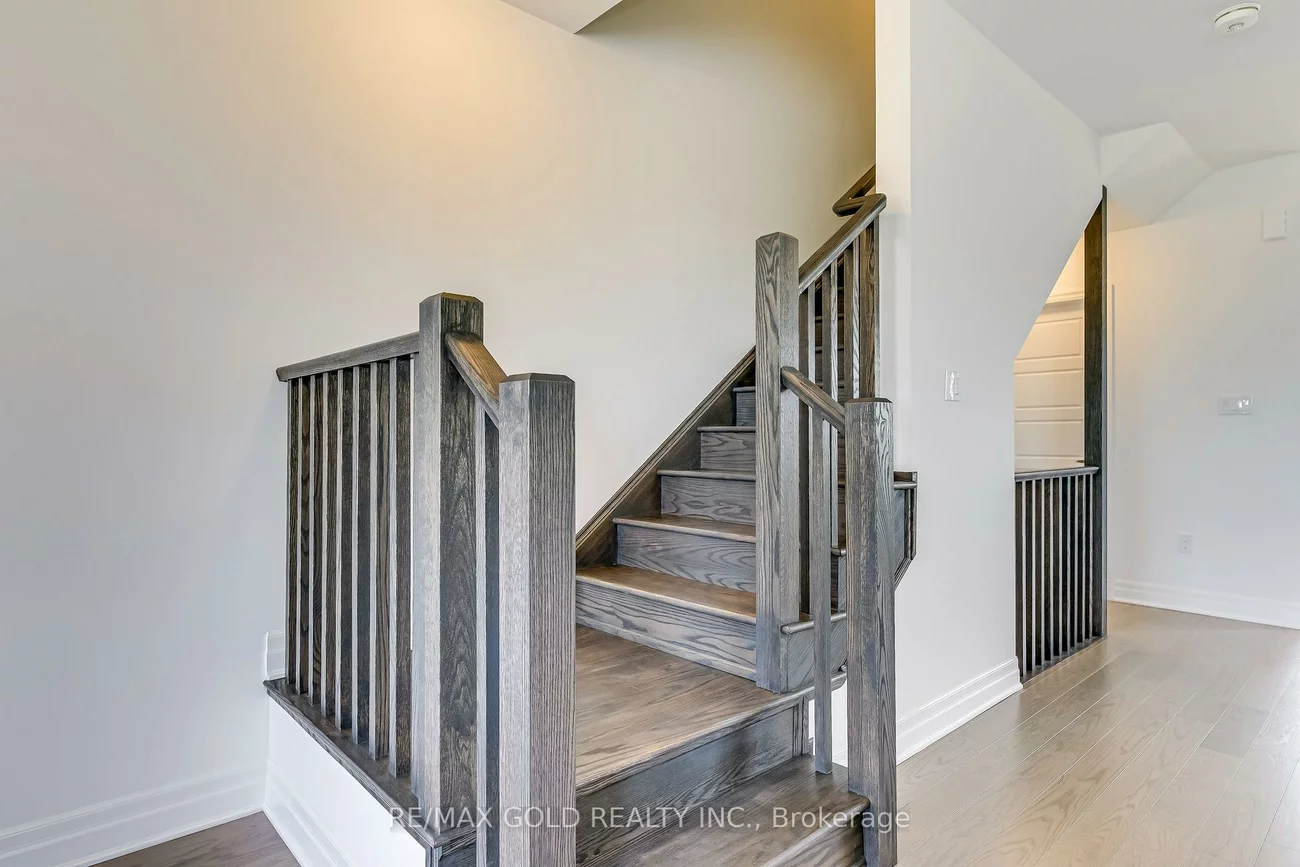 3018, John McKay, 1010 - JM Joshua Meadows, Oakville