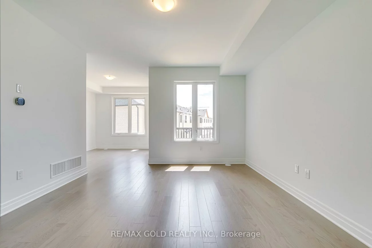 3018, John McKay, 1010 - JM Joshua Meadows, Oakville