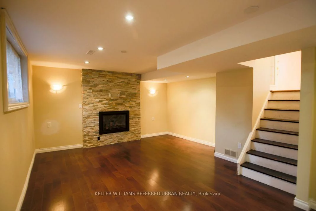 2255, Urwin, 1020 - WO West, Oakville