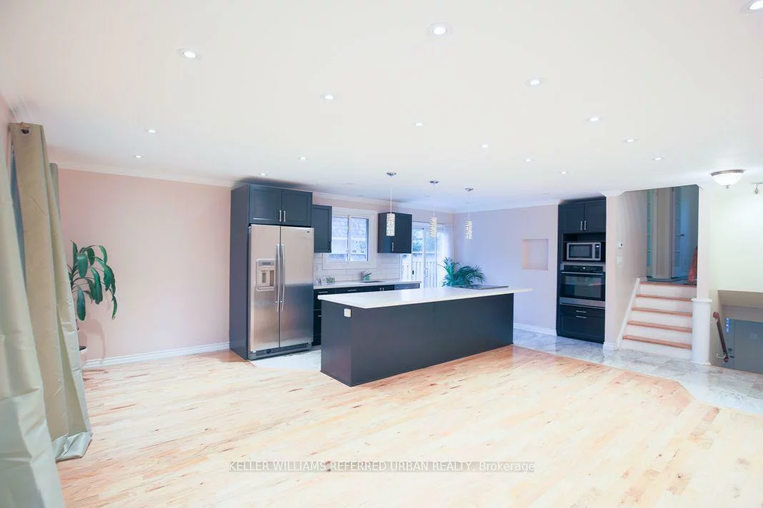 2255, Urwin, 1020 - WO West, Oakville