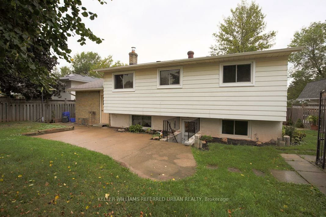 2255, Urwin, 1020 - WO West, Oakville