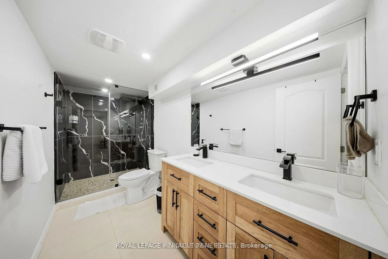 208, Glen Oak, 1020 - WO West, Oakville