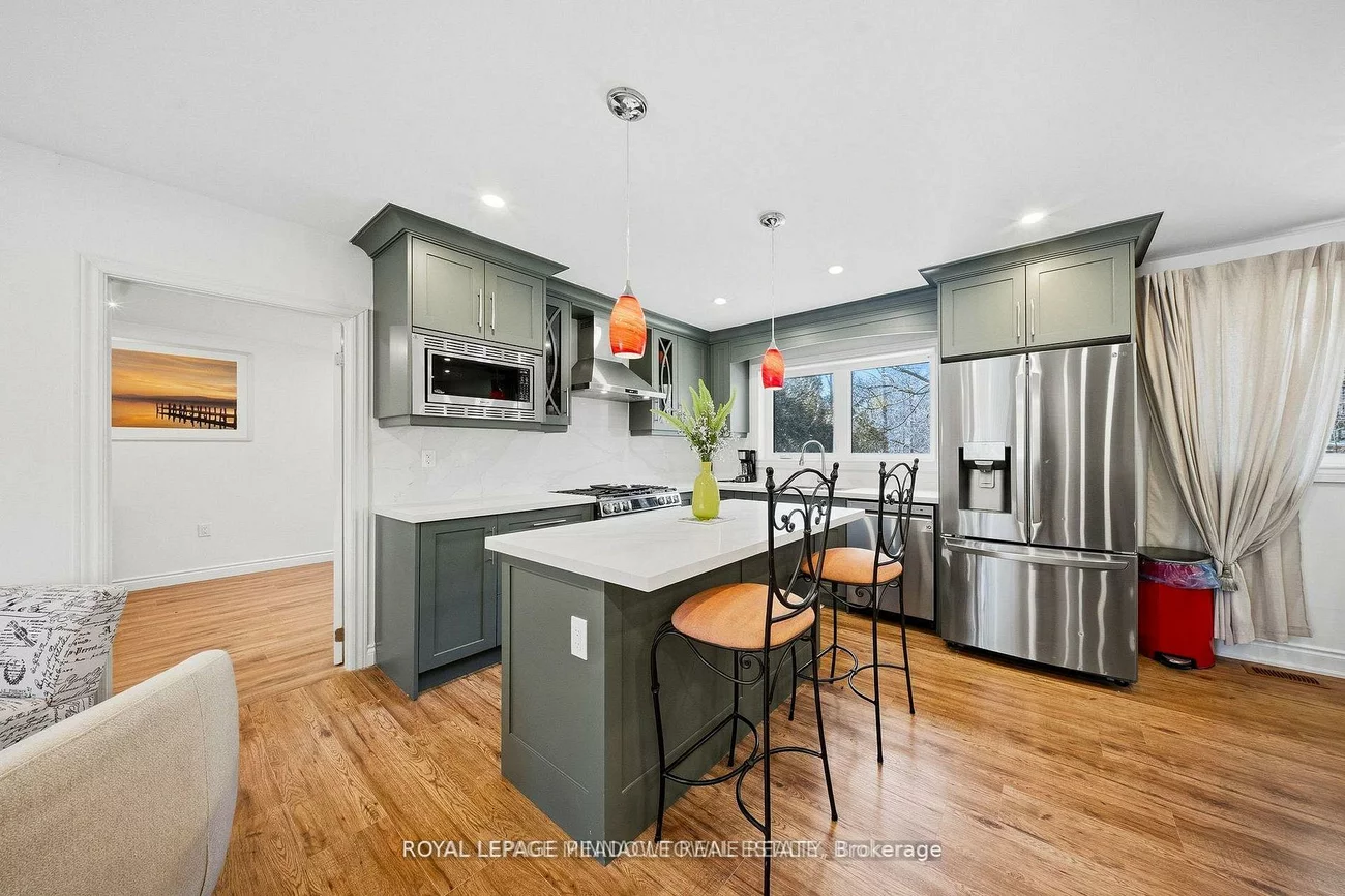 208, Glen Oak, 1020 - WO West, Oakville