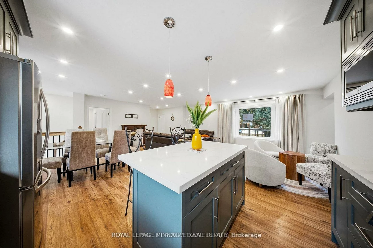 208, Glen Oak, 1020 - WO West, Oakville