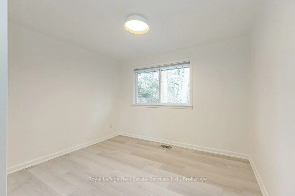 349, WEDGEWOOD, 1011 - MO Morrison, Oakville