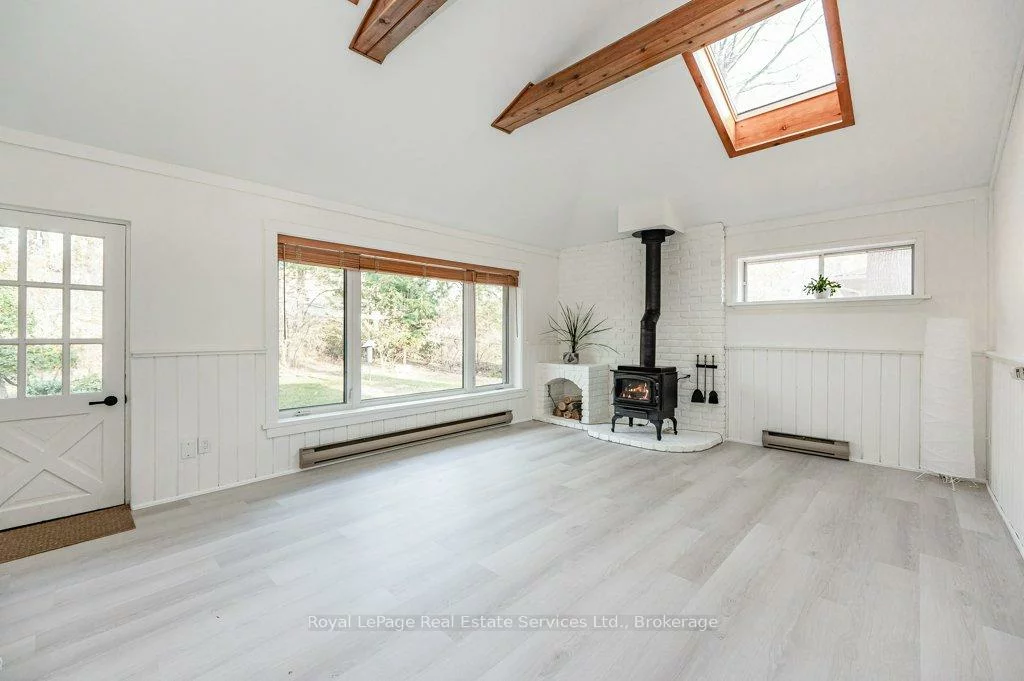 349, WEDGEWOOD, 1011 - MO Morrison, Oakville