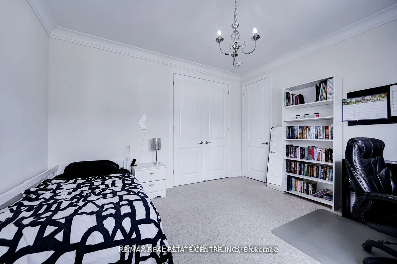 438, North Park, 1008 - GO Glenorchy, Oakville