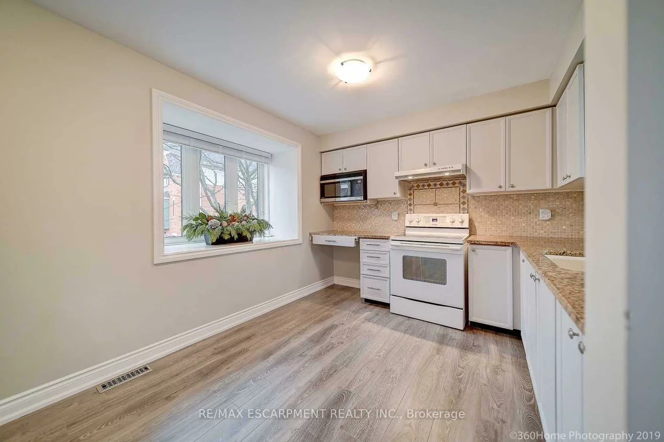 2300, Brays, 1007 - GA Glen Abbey, Oakville