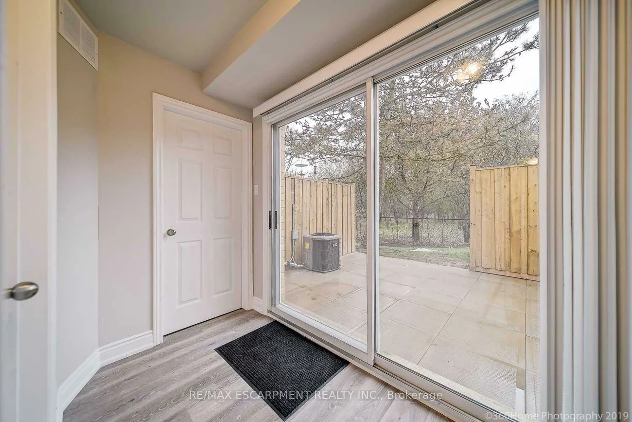 2300, Brays, 1007 - GA Glen Abbey, Oakville