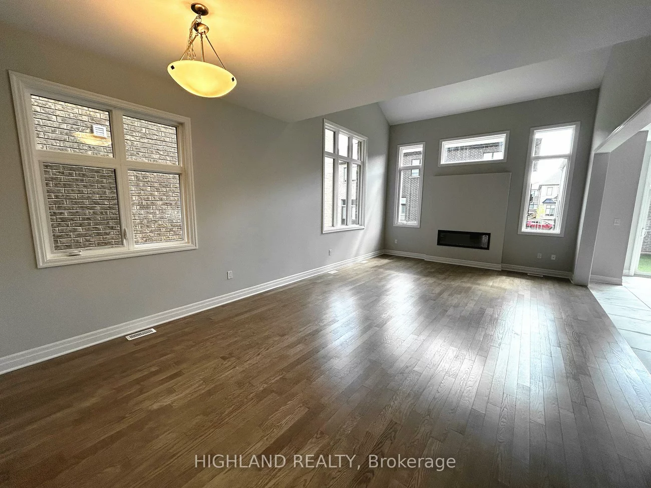 1162, Maverick, 1010 - JM Joshua Meadows, Oakville