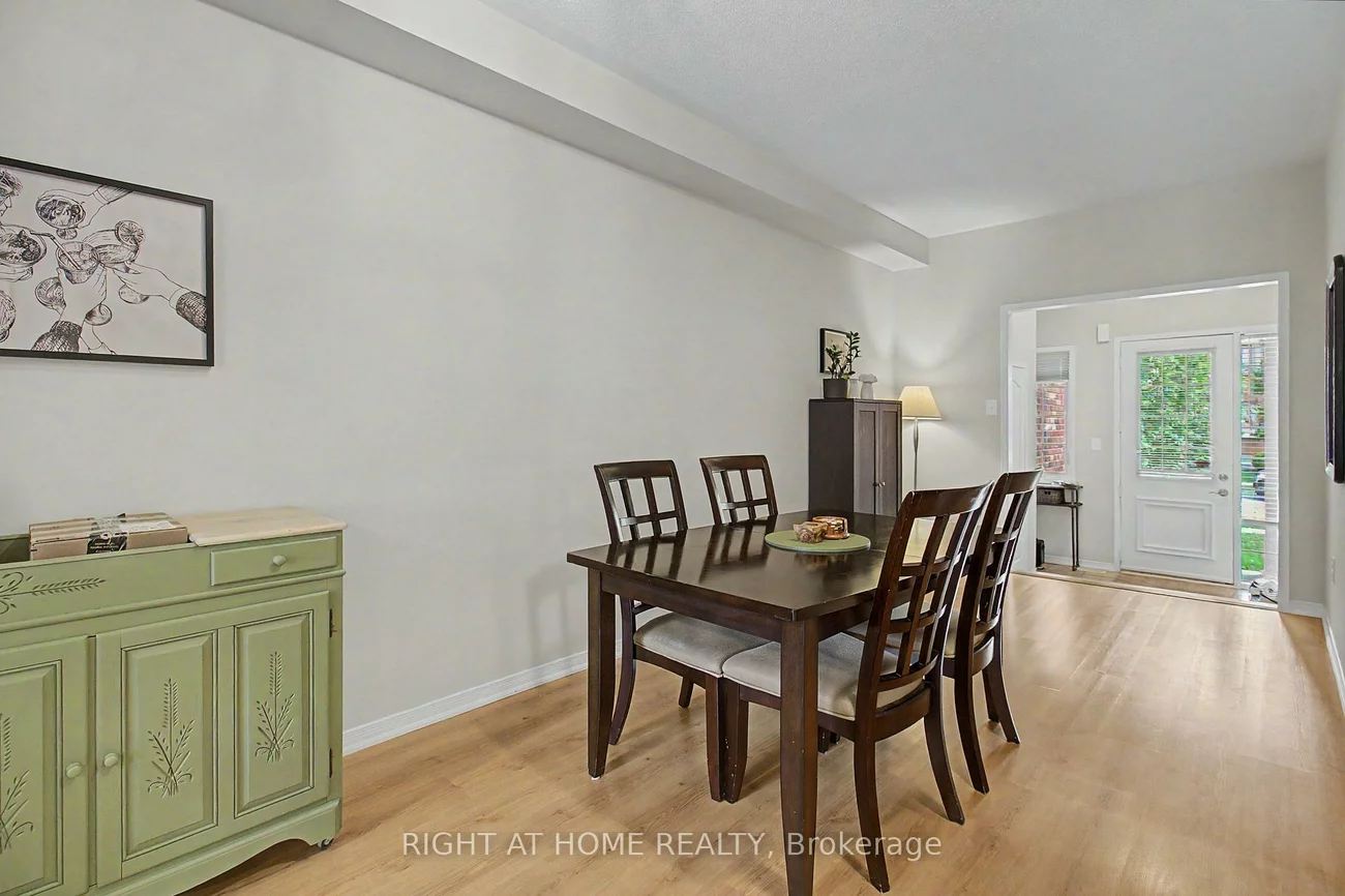 2051, Fiddlers, 1019 - WM Westmount, Oakville