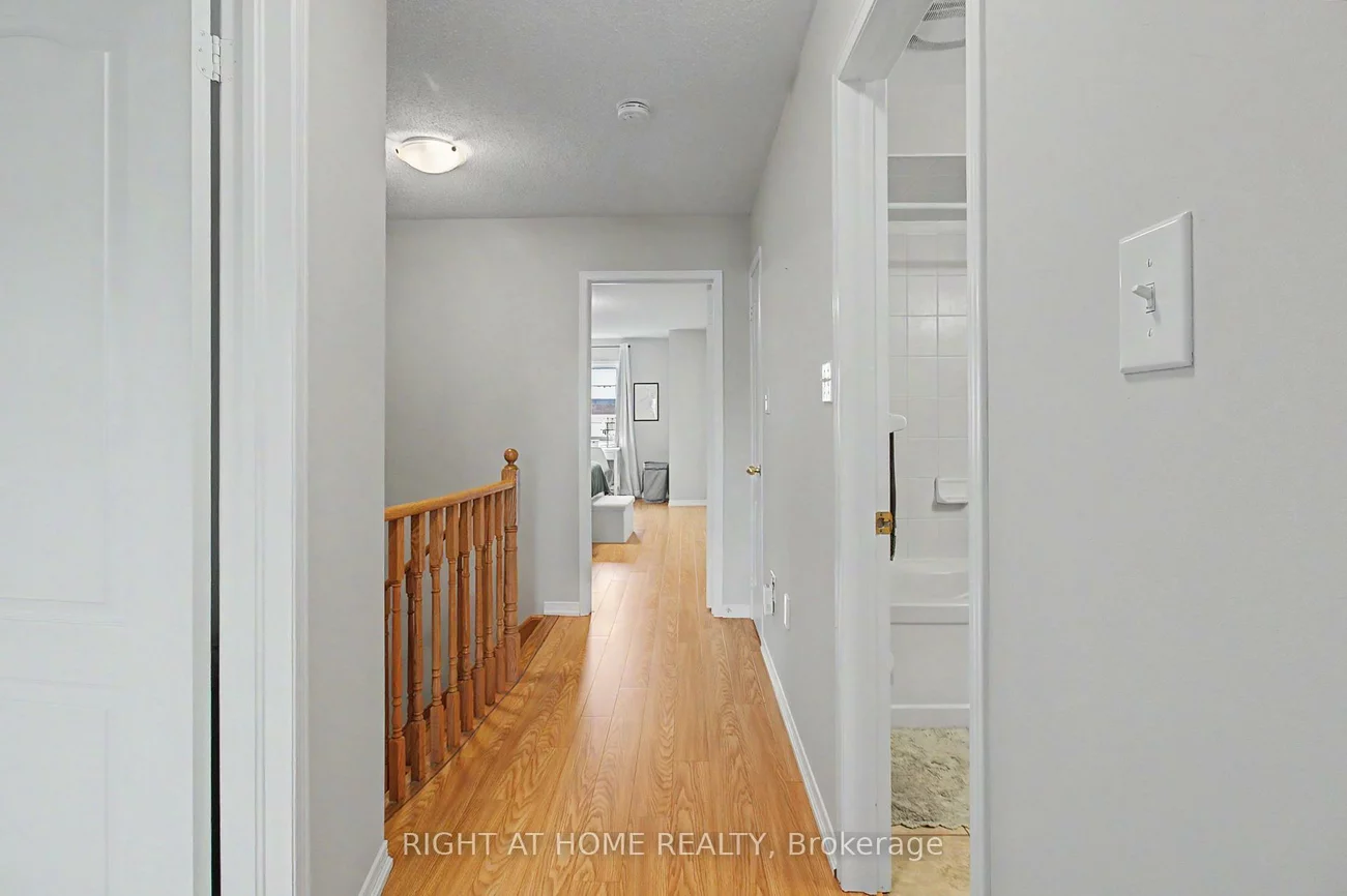 2051, Fiddlers, 1019 - WM Westmount, Oakville