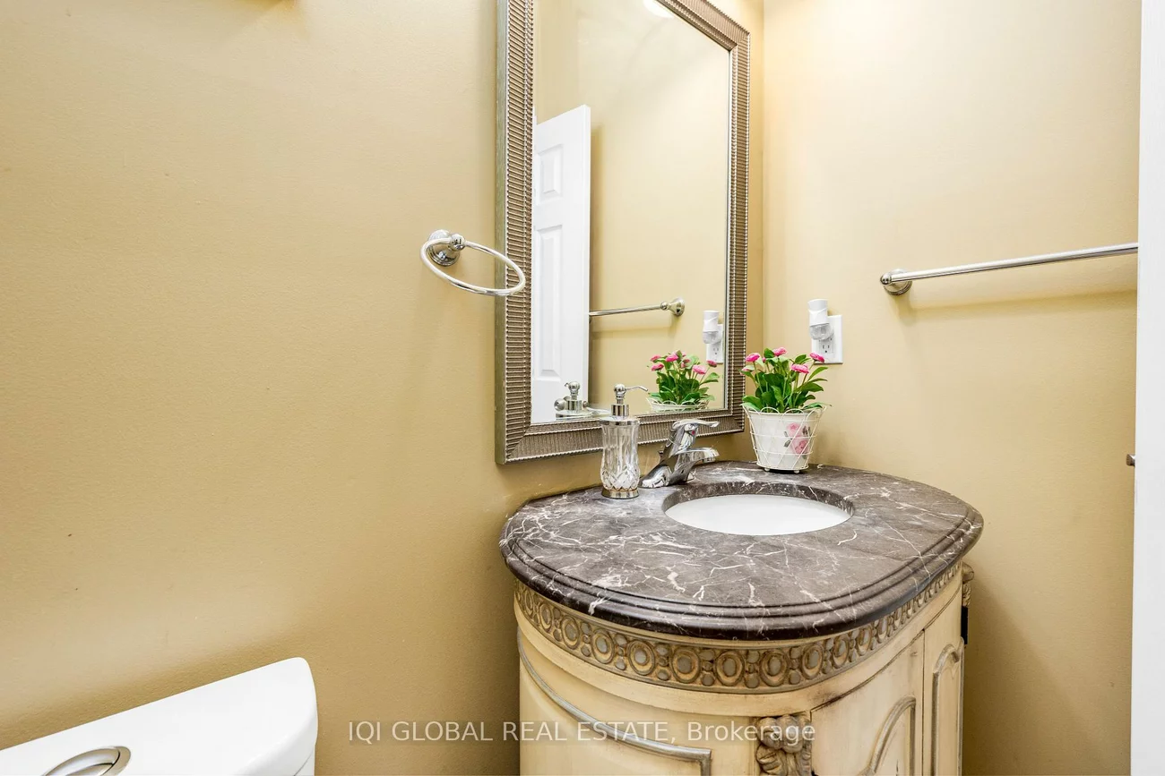 2395, Lyndhurst, 1009 - JC Joshua Creek, Oakville