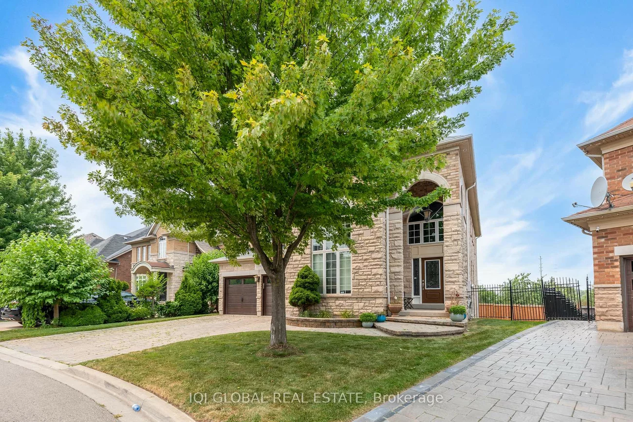 2395, Lyndhurst, 1009 - JC Joshua Creek, Oakville