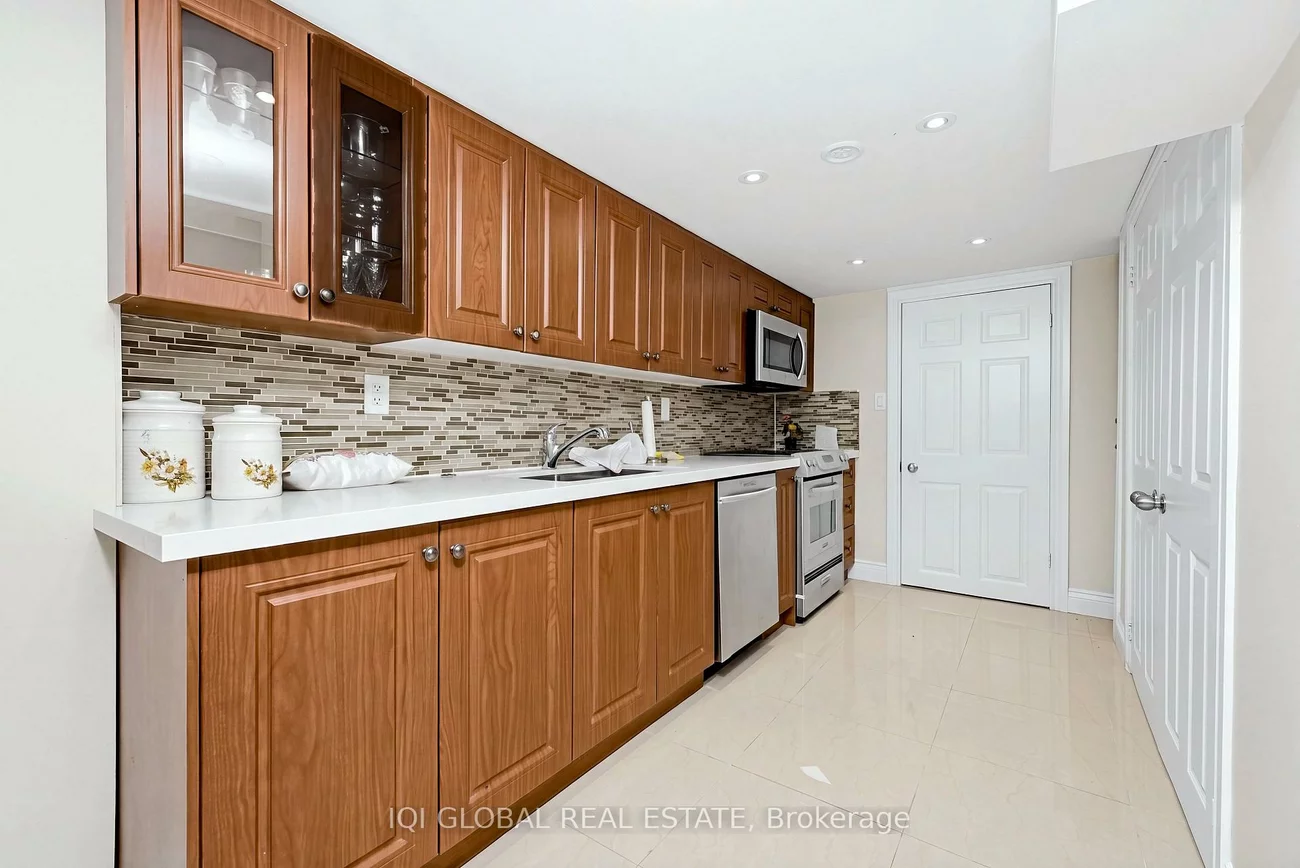 2395, Lyndhurst, 1009 - JC Joshua Creek, Oakville