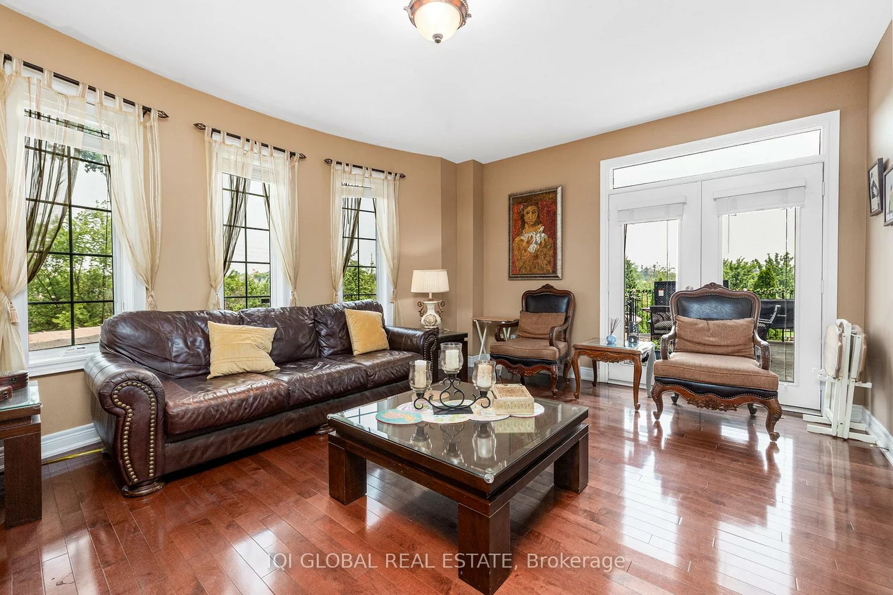 2395, Lyndhurst, 1009 - JC Joshua Creek, Oakville