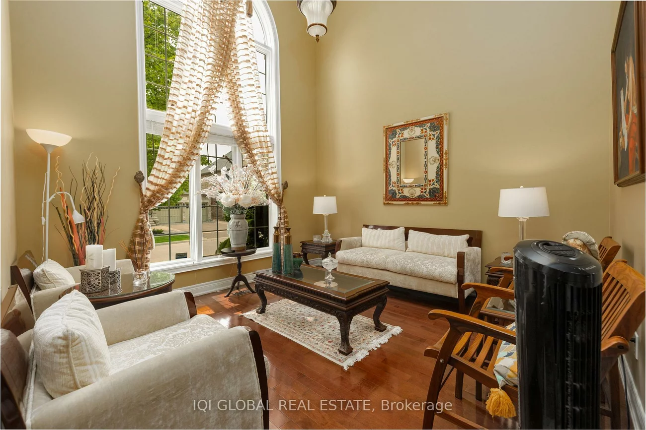2395, Lyndhurst, 1009 - JC Joshua Creek, Oakville