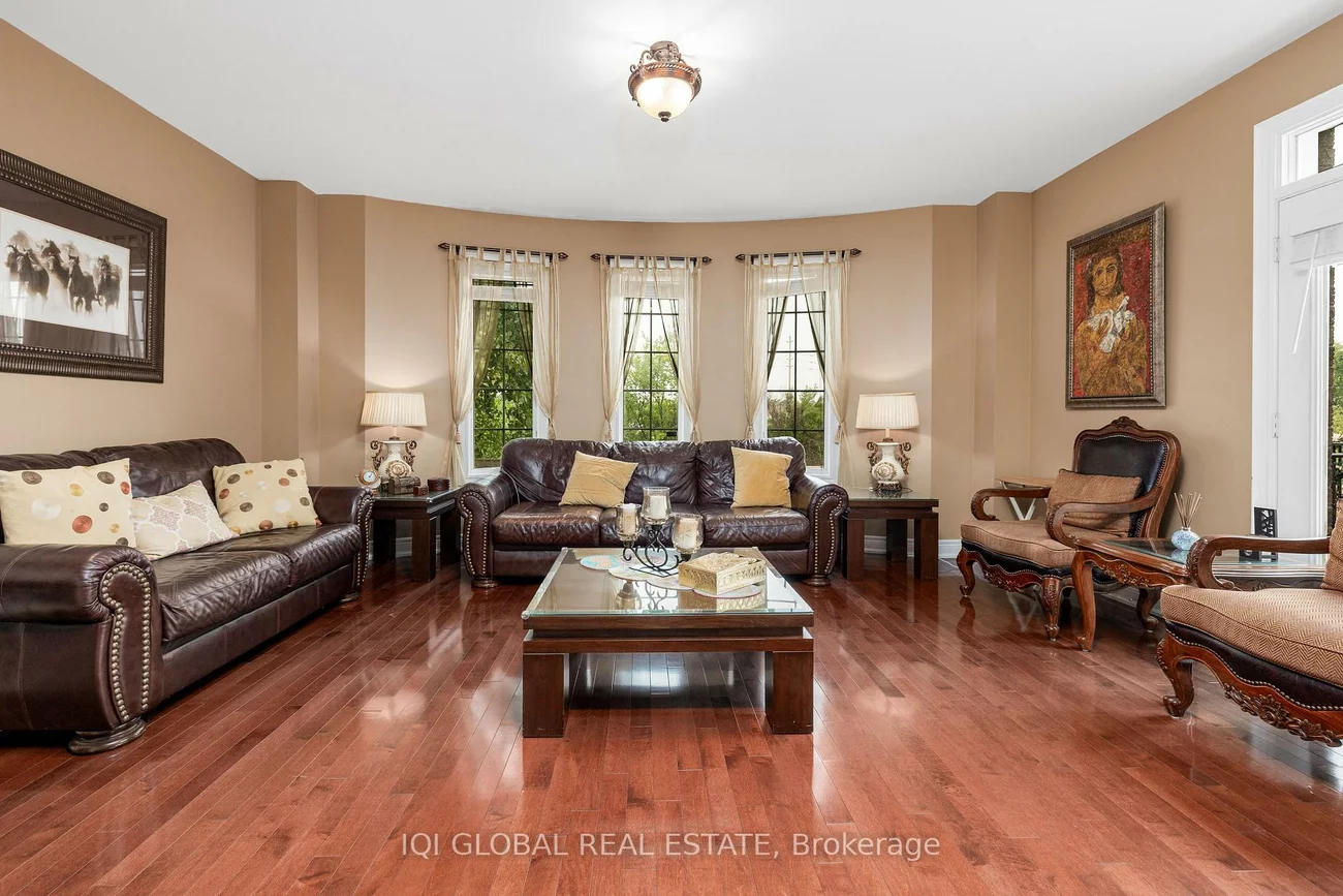 2395, Lyndhurst, 1009 - JC Joshua Creek, Oakville