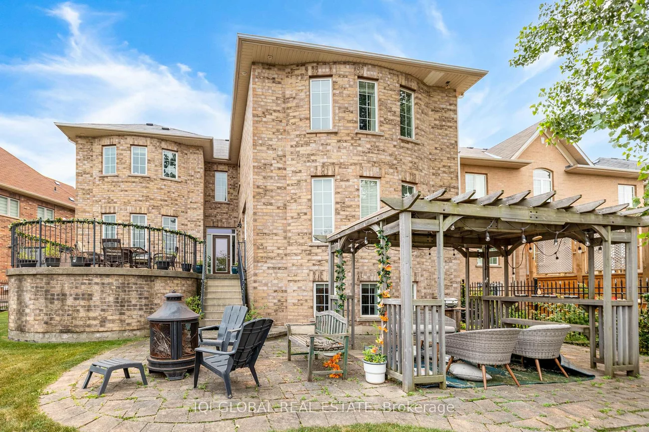 2395, Lyndhurst, 1009 - JC Joshua Creek, Oakville