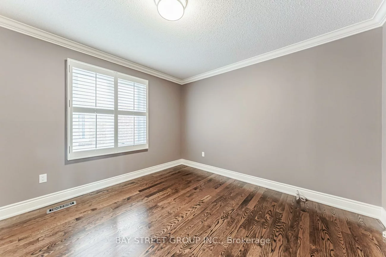2191, Dunvegan, 1006 - FD Ford, Oakville
