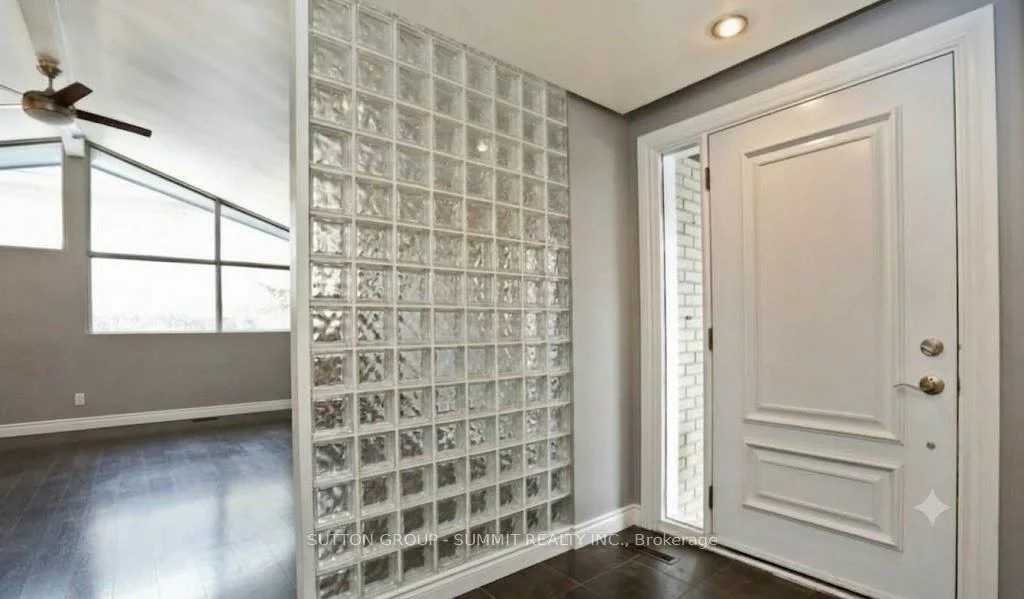 1065, Bomorda, 1003 - CP College Park, Oakville