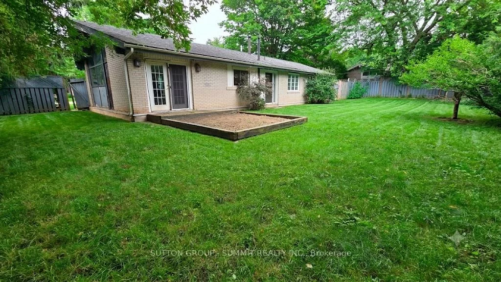 1065, Bomorda, 1003 - CP College Park, Oakville