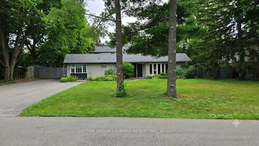 1065, Bomorda, 1003 - CP College Park, Oakville