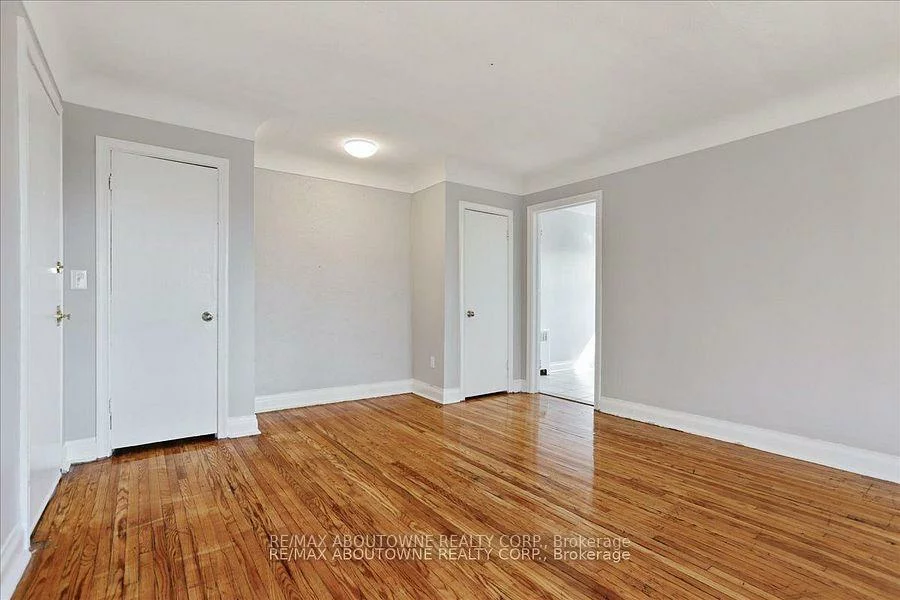 1031, Churchill, 1003 - CP College Park, Oakville