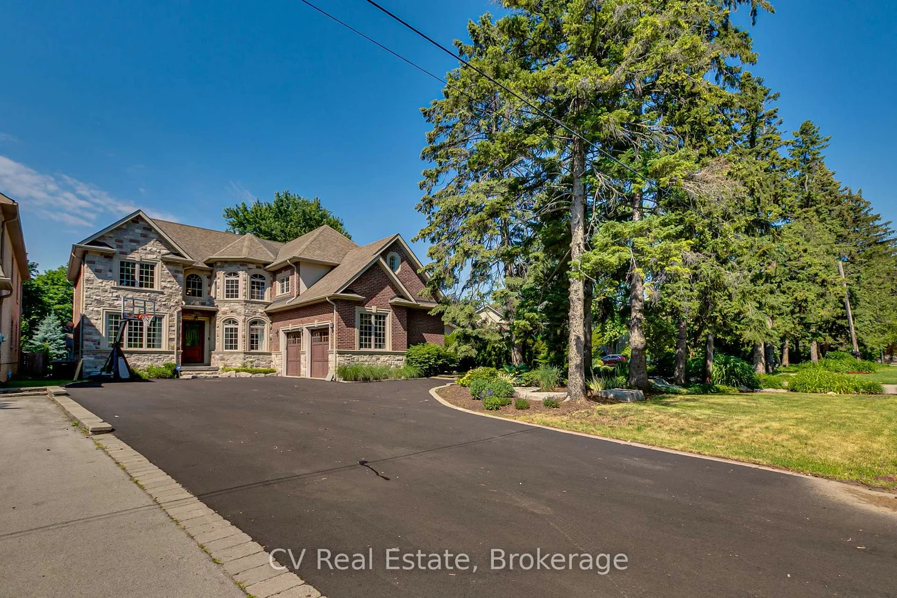 468, Chartwell, 1013 - OO Old Oakville, Oakville