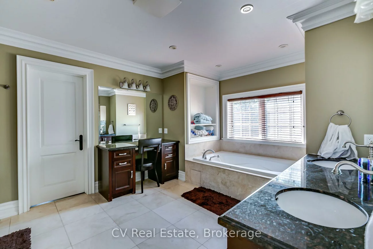 468, Chartwell, 1013 - OO Old Oakville, Oakville