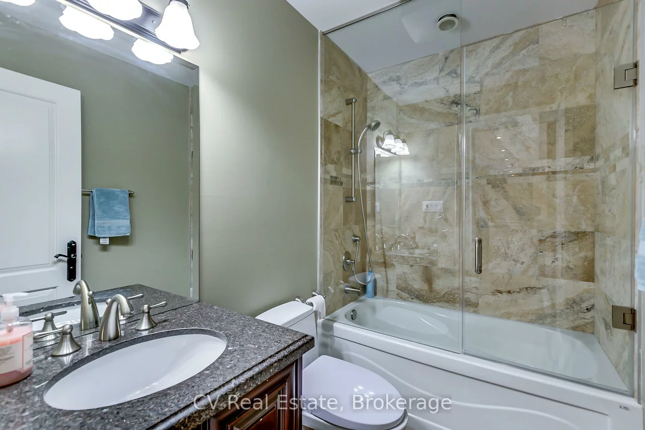 468, Chartwell, 1013 - OO Old Oakville, Oakville