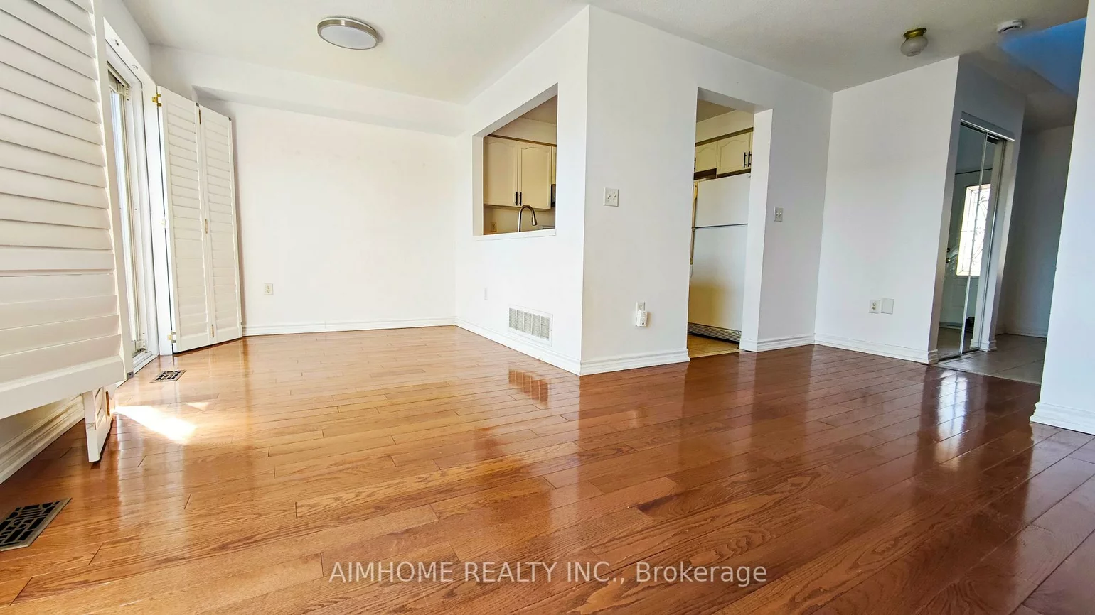 340, Kittridge, 1018 - WC Wedgewood Creek, Oakville