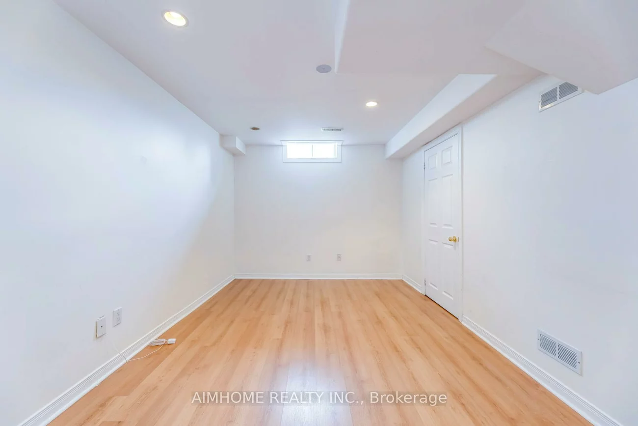 340, Kittridge, 1018 - WC Wedgewood Creek, Oakville