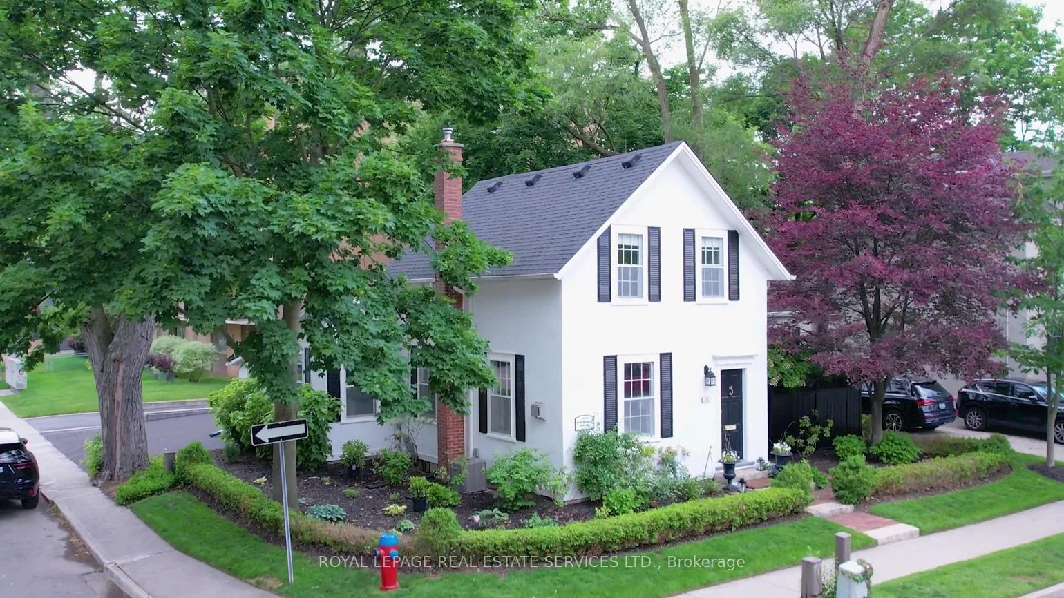 124, Chisholm, 1002 - CO Central, Oakville