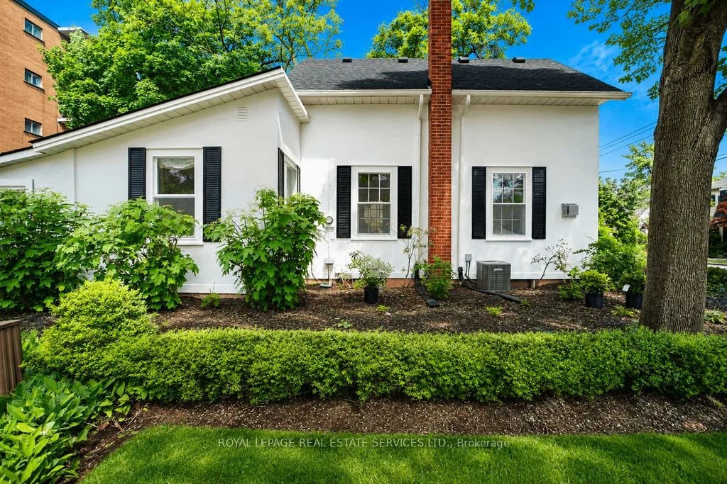 124, Chisholm, 1002 - CO Central, Oakville