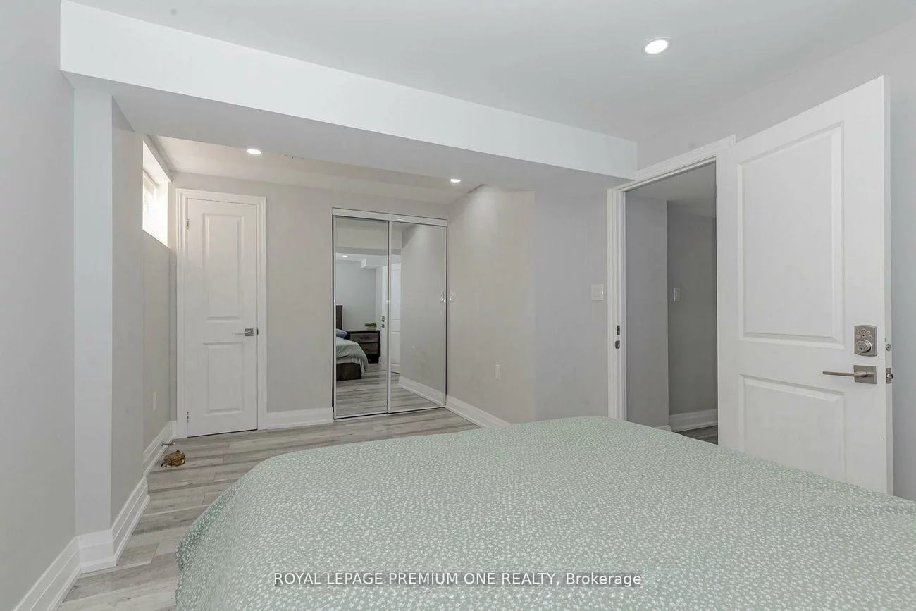 2085, Bridge, 1020 - WO West, Oakville
