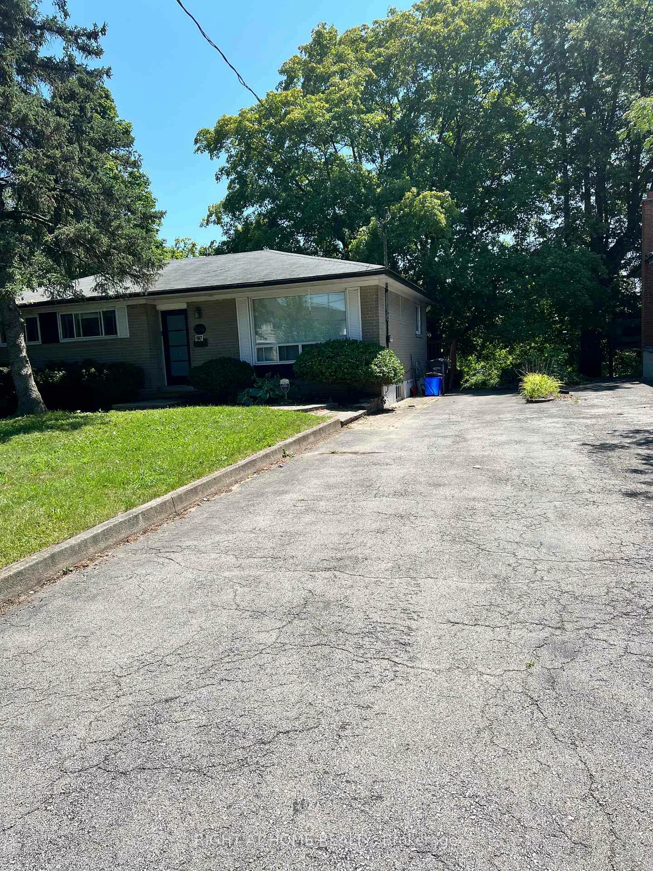 508, Stafford, 1020 - WO West, Oakville