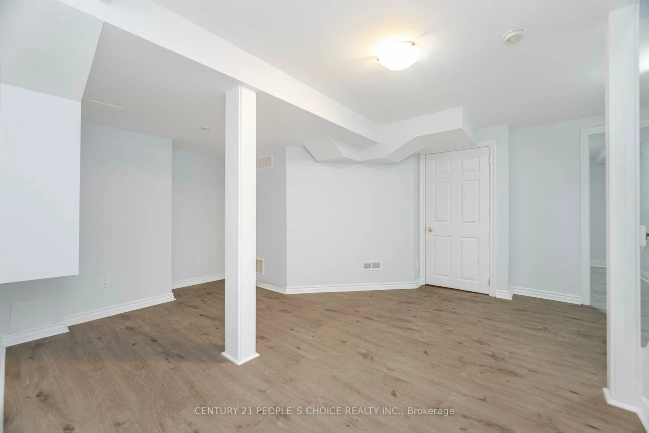 2340, Newcastle, 1022 - WT West Oak Trails, Oakville