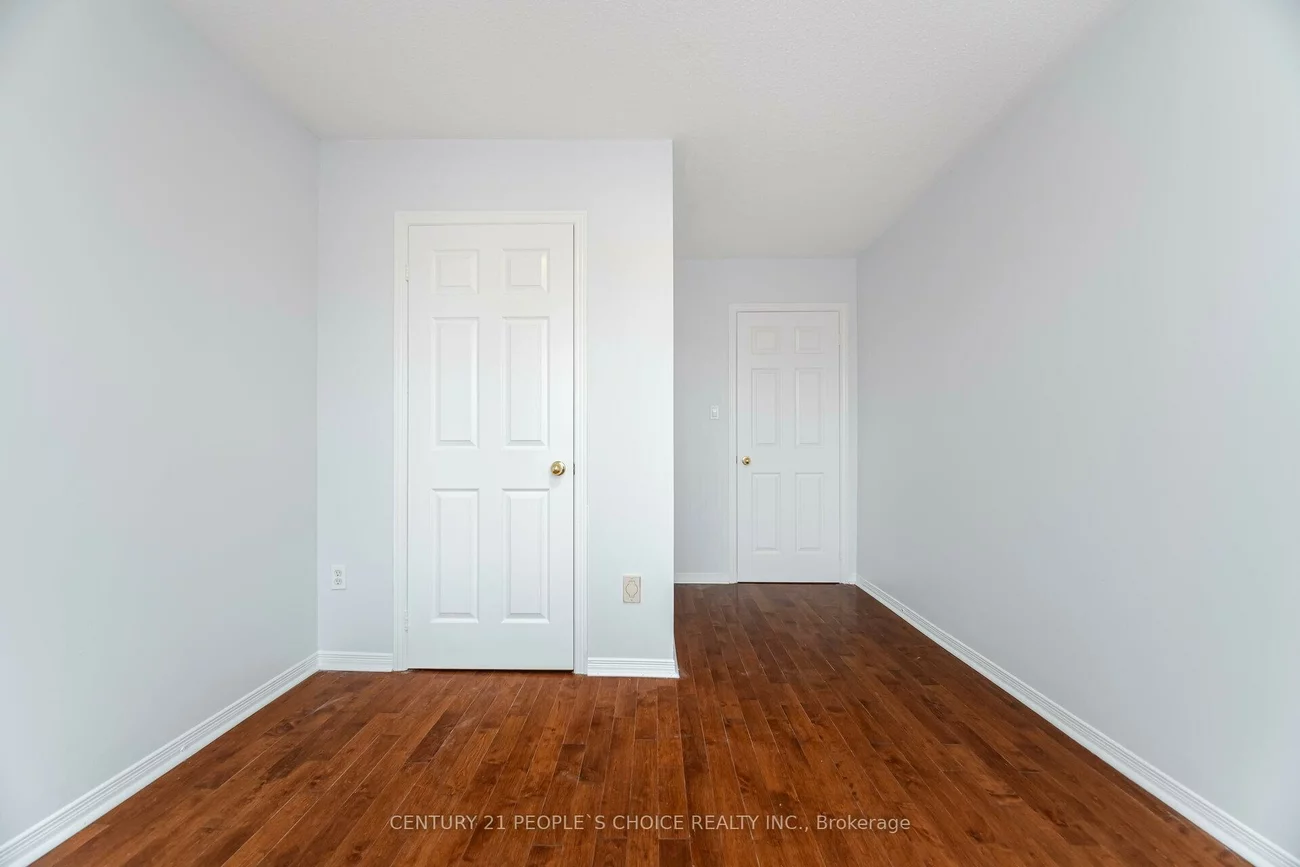2340, Newcastle, 1022 - WT West Oak Trails, Oakville