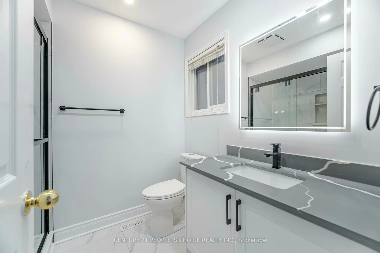 2340, Newcastle, 1022 - WT West Oak Trails, Oakville