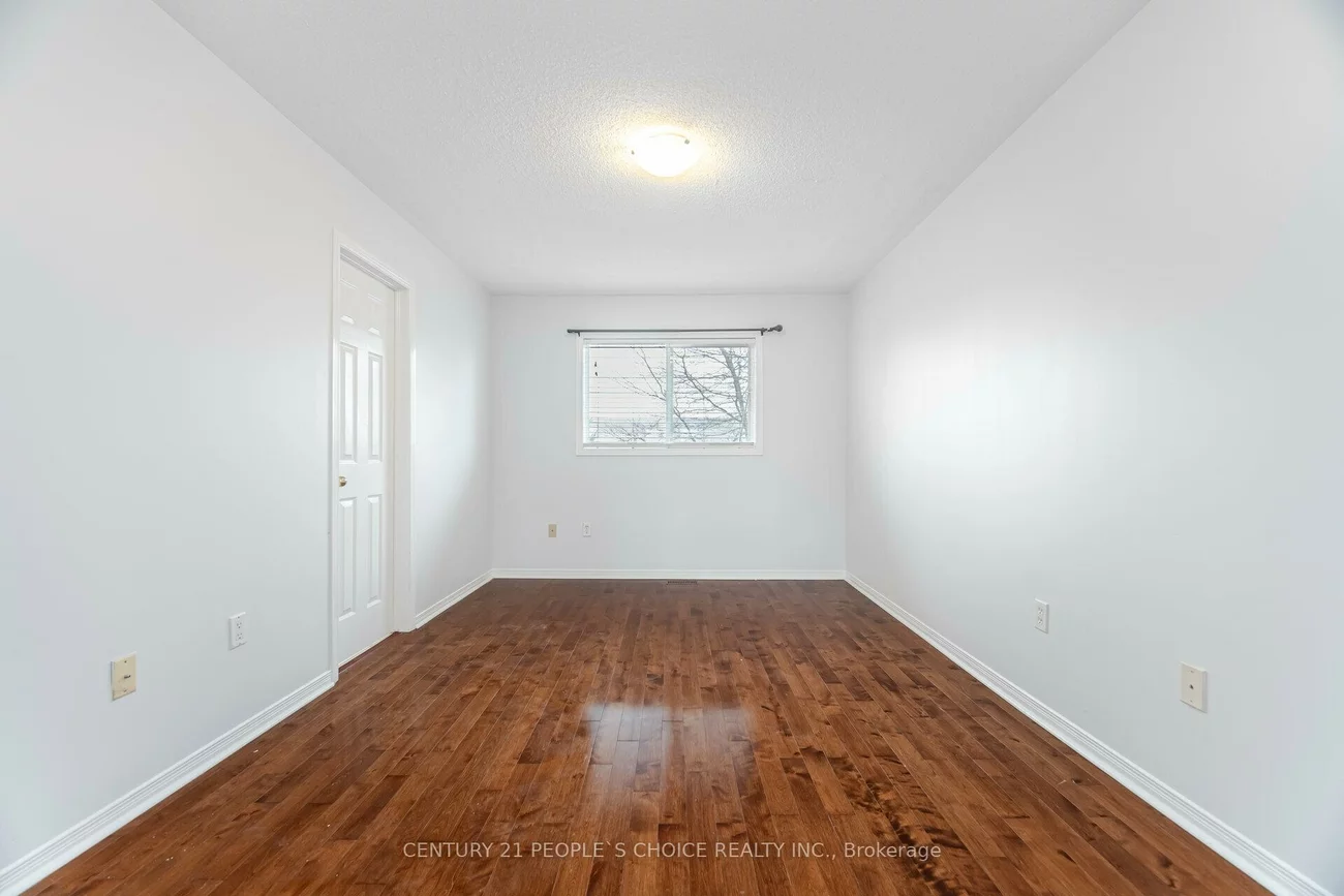 2340, Newcastle, 1022 - WT West Oak Trails, Oakville