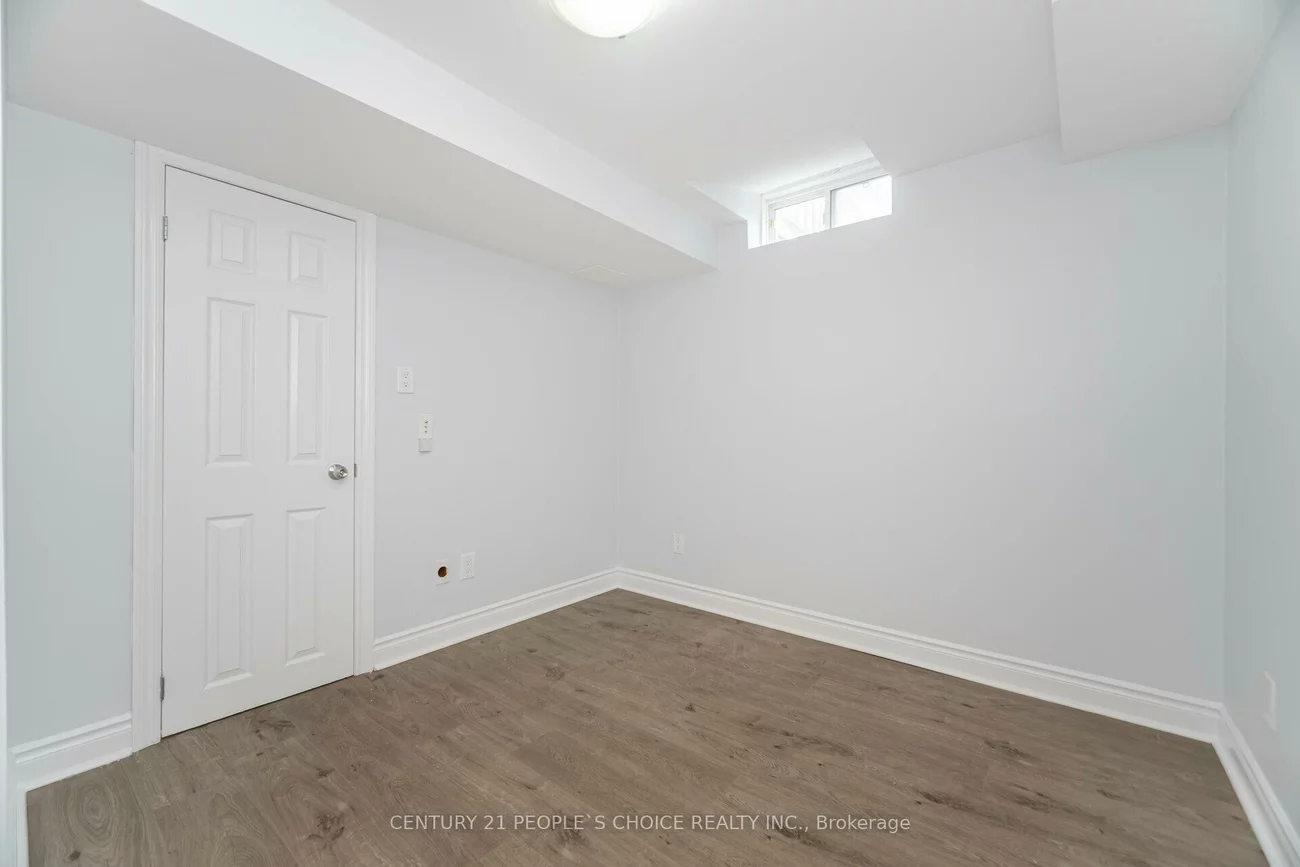 2340, Newcastle, 1022 - WT West Oak Trails, Oakville