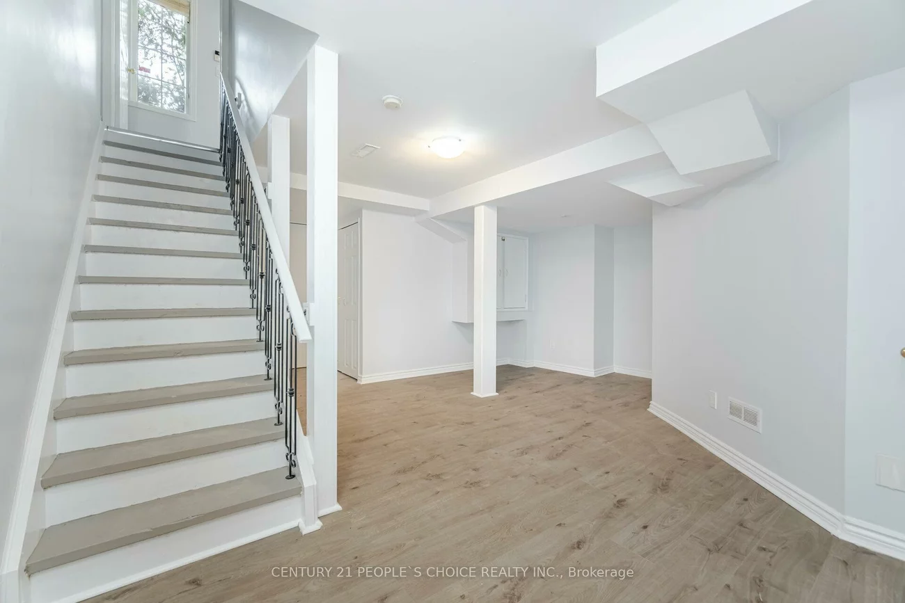 2340, Newcastle, 1022 - WT West Oak Trails, Oakville