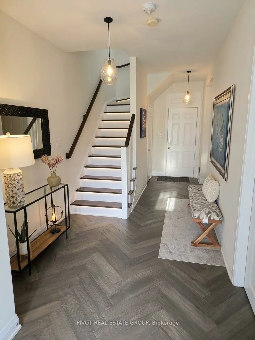 3348, Erasmum, 1008 - GO Glenorchy, Oakville